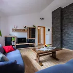 Sunce By Interhome Vikendica *