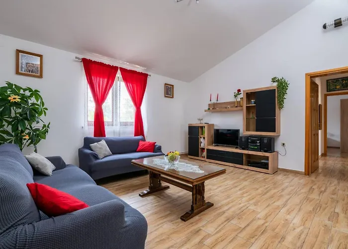 Sunce By Interhome * Pula