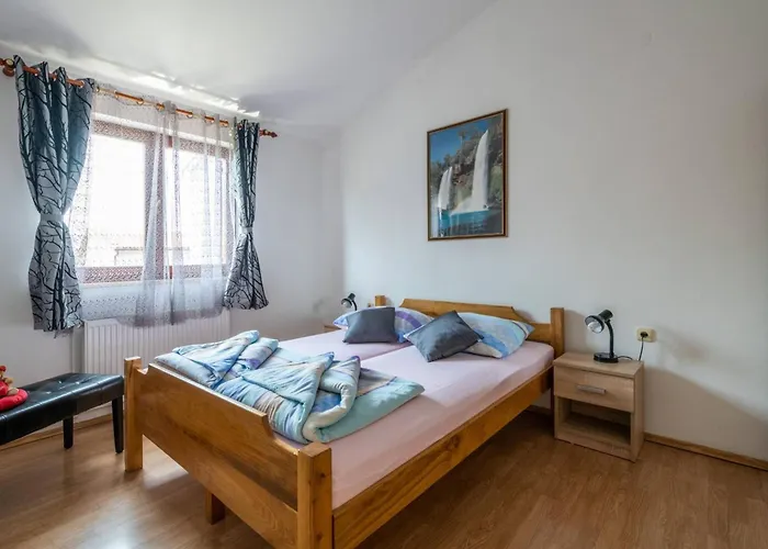 Sunce By Interhome Vikendica