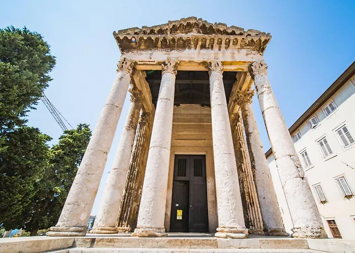 Sunce By Interhome * Pula