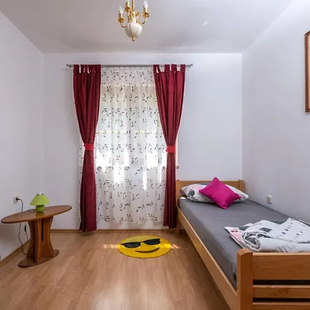 Будинок відпочинку Sunce By Interhome
