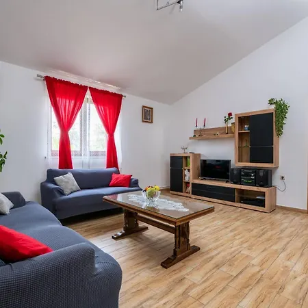 Sunce By Interhome * Пула
